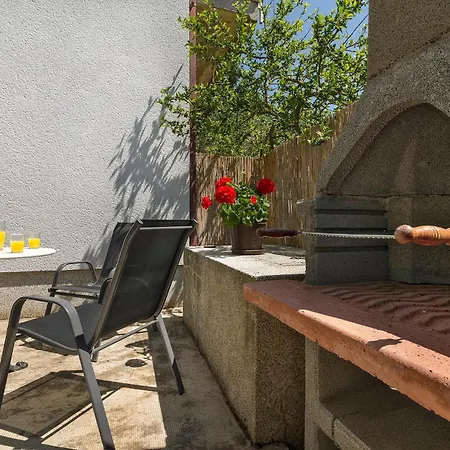 Spacious And Cozy With Garden Near Pula * Marcana